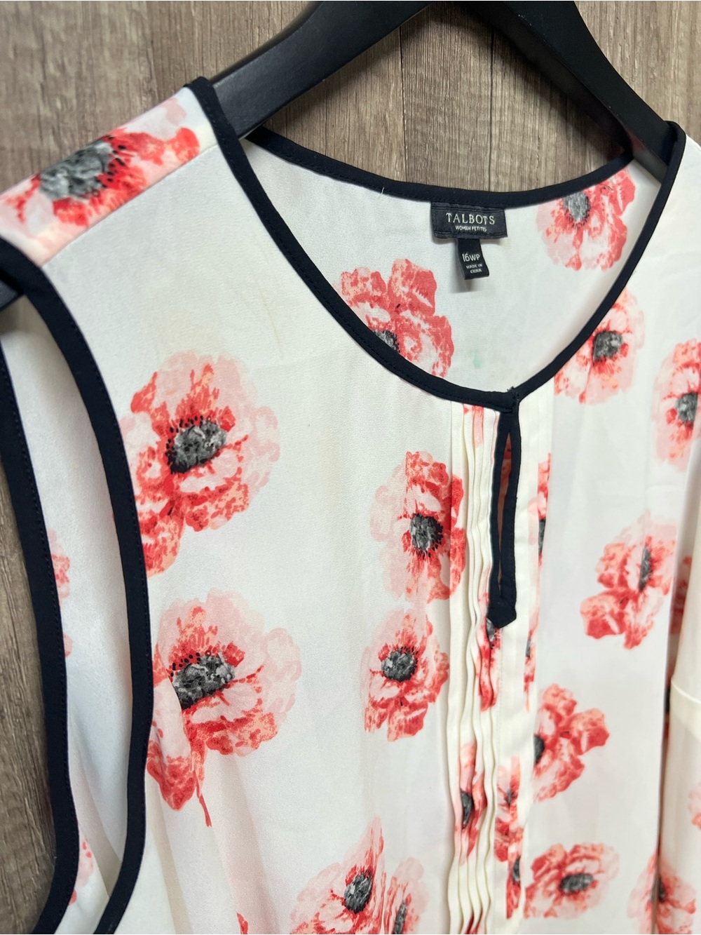 Talbots Poppy Floral Sleeveless V-Neck Blouse Shell Cream Pink Plus 16W